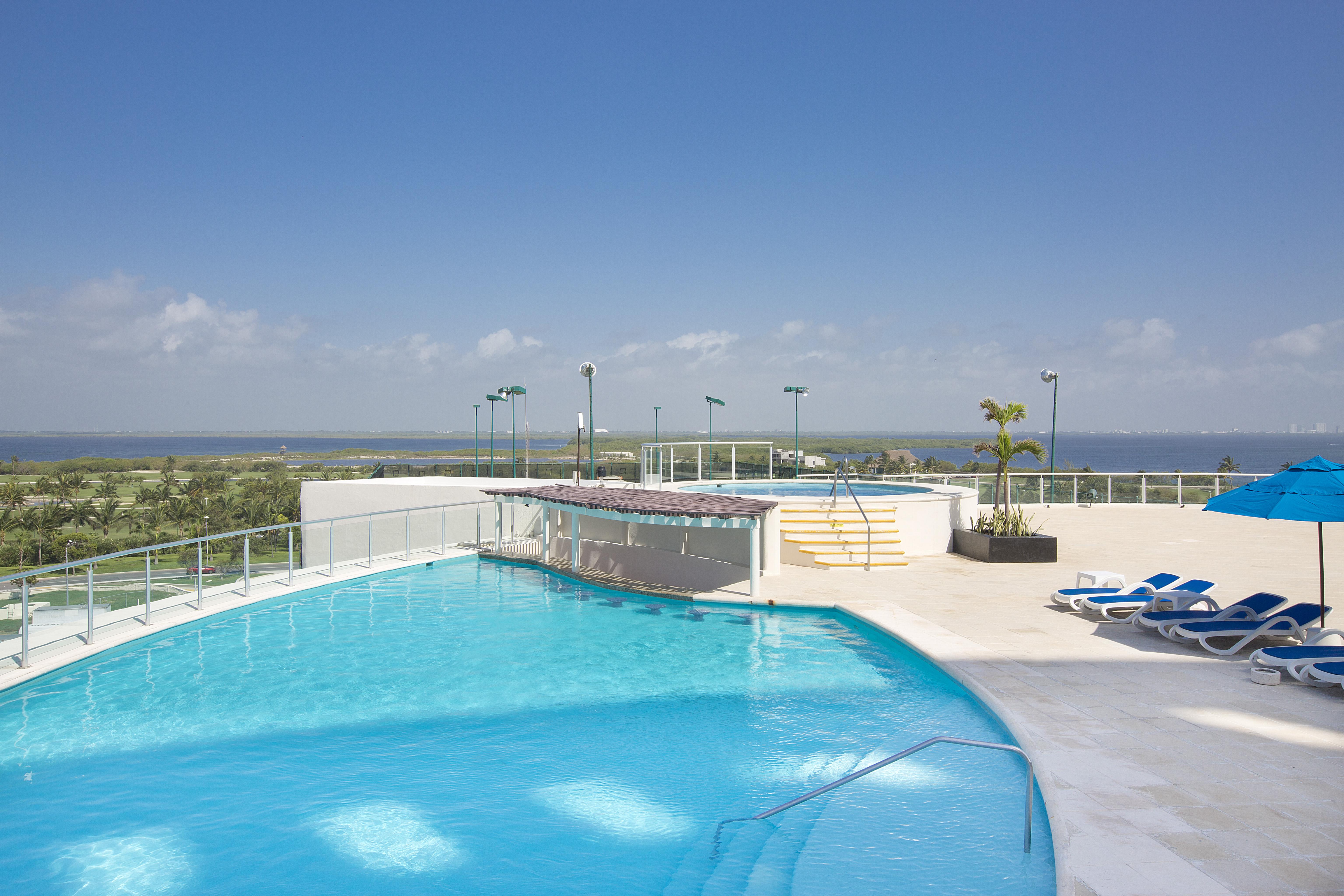 Seadust Cancun Family Resort Exterior photo