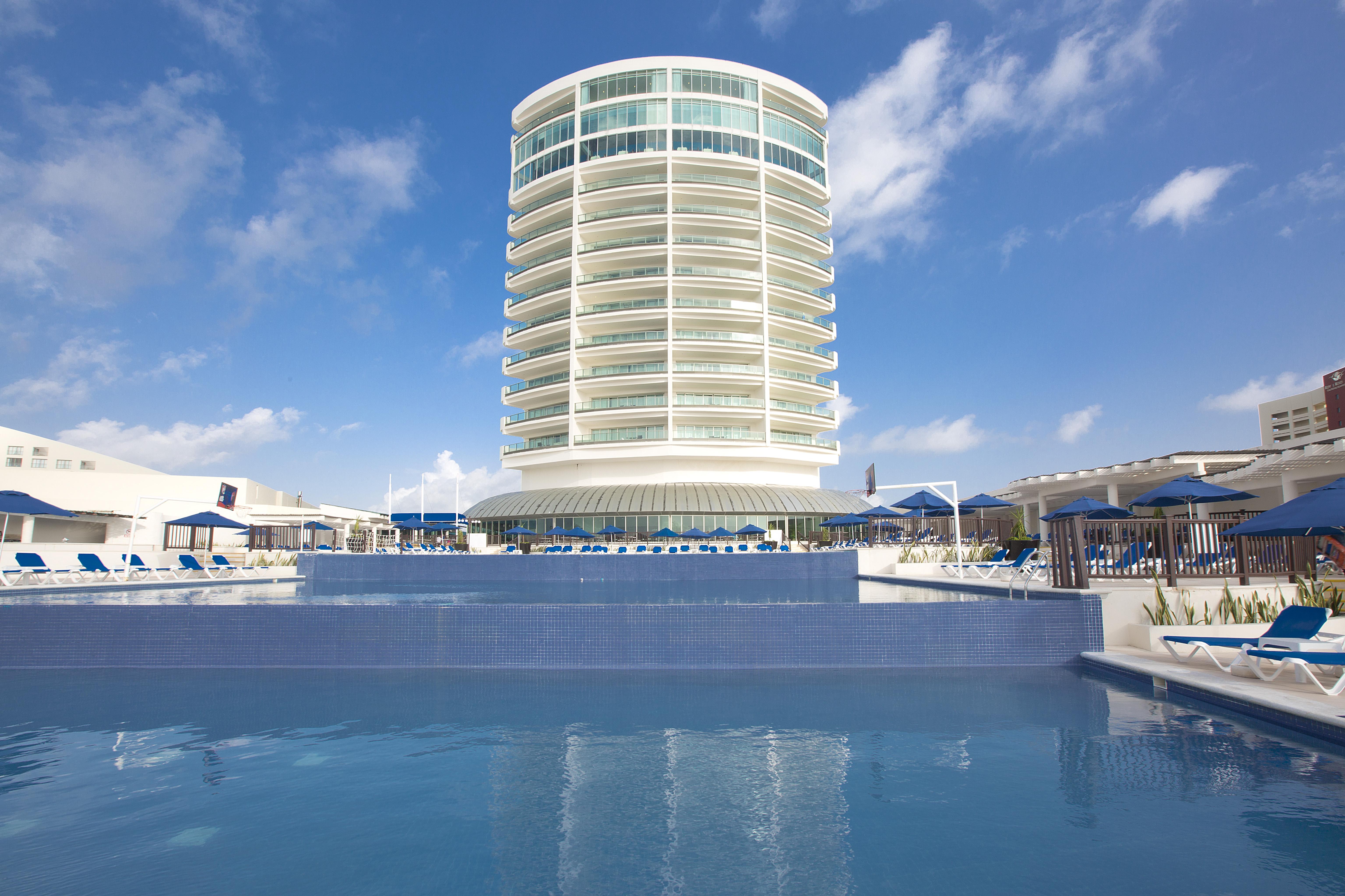 Seadust Cancun Family Resort Exterior photo