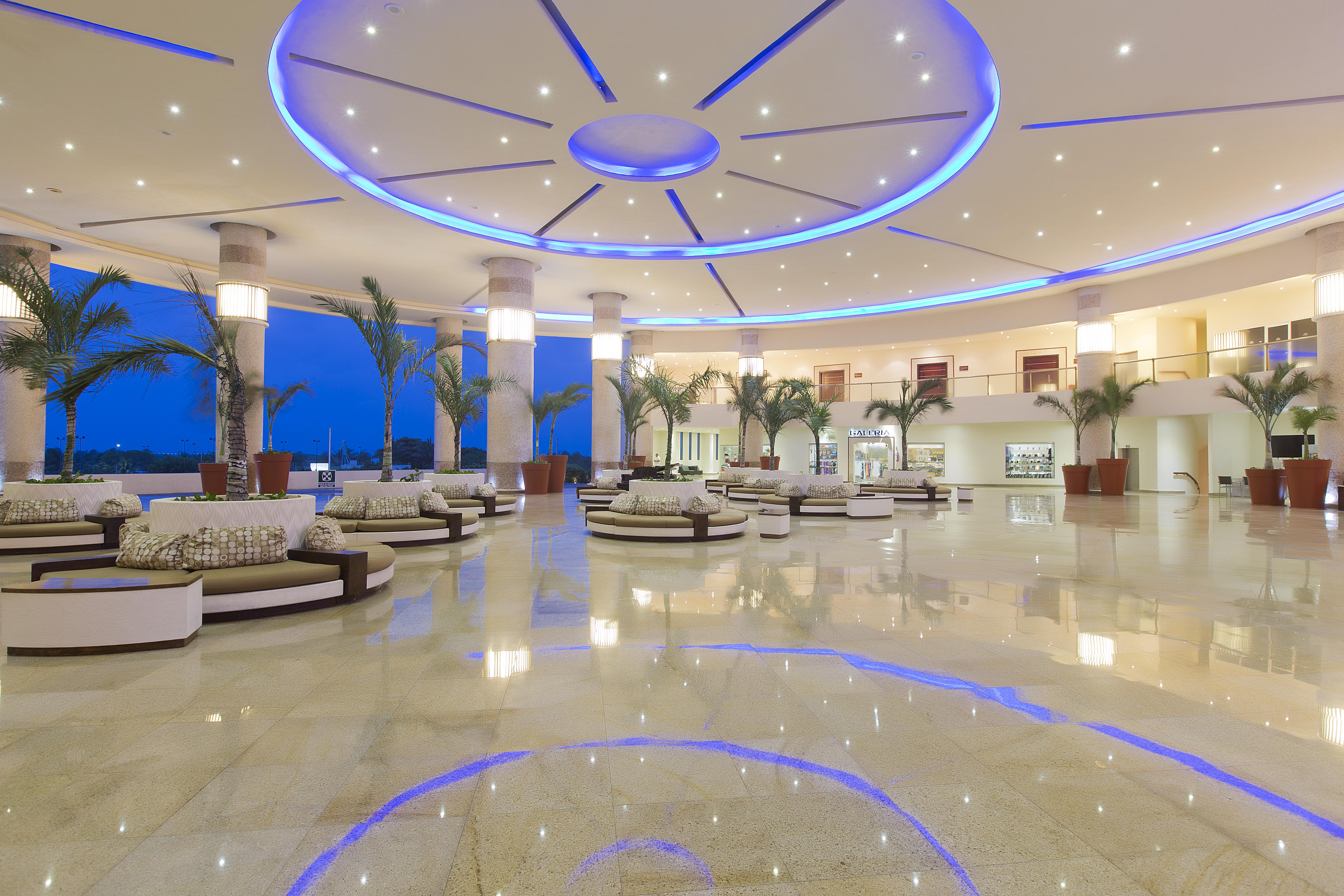 Seadust Cancun Family Resort Exterior photo